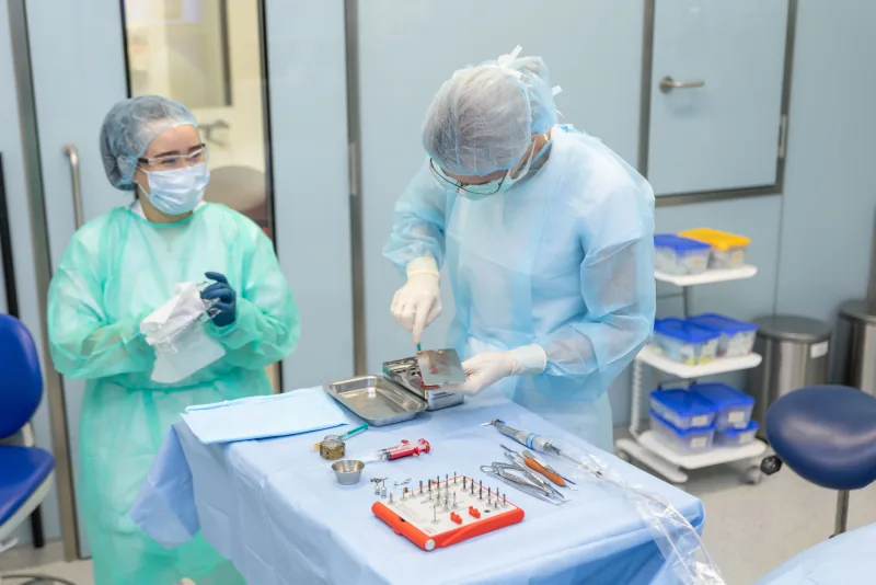 Dental implants in Poland